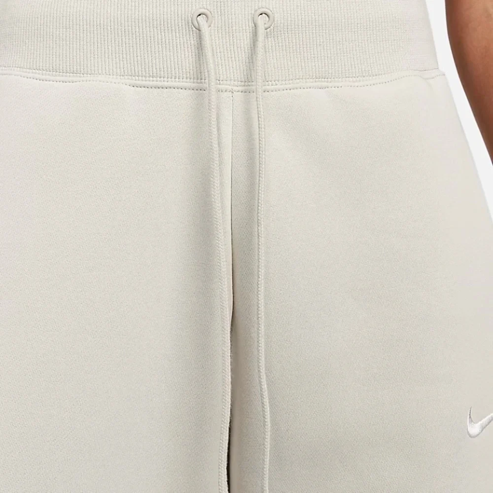 Nike Sportswear Phoenix Fleece Wide Leg Sweatpants Brand New Size M(8-10) - Picture 4 of 5